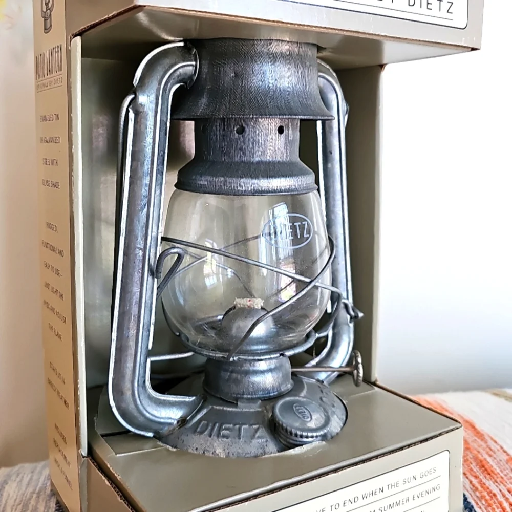 NWT Patio Lantern Dietz #78 Original Oil Burning Lantern 2002 Williams Sonoma